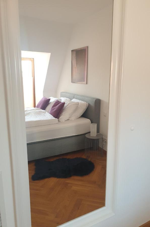 Modernes Apartment An Der Frauenkirche دريسدن المظهر الخارجي الصورة